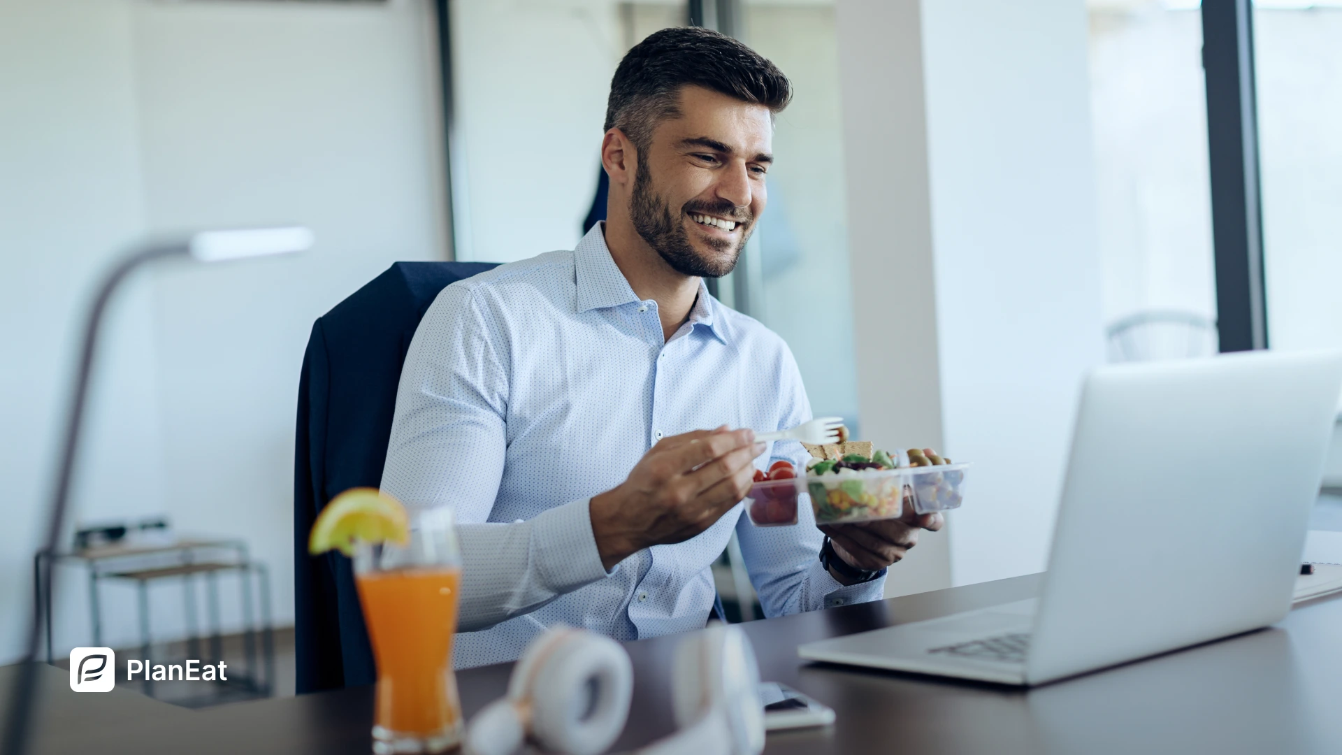 Healthy Eating When You Work 9 To 9 (2026 Guide)