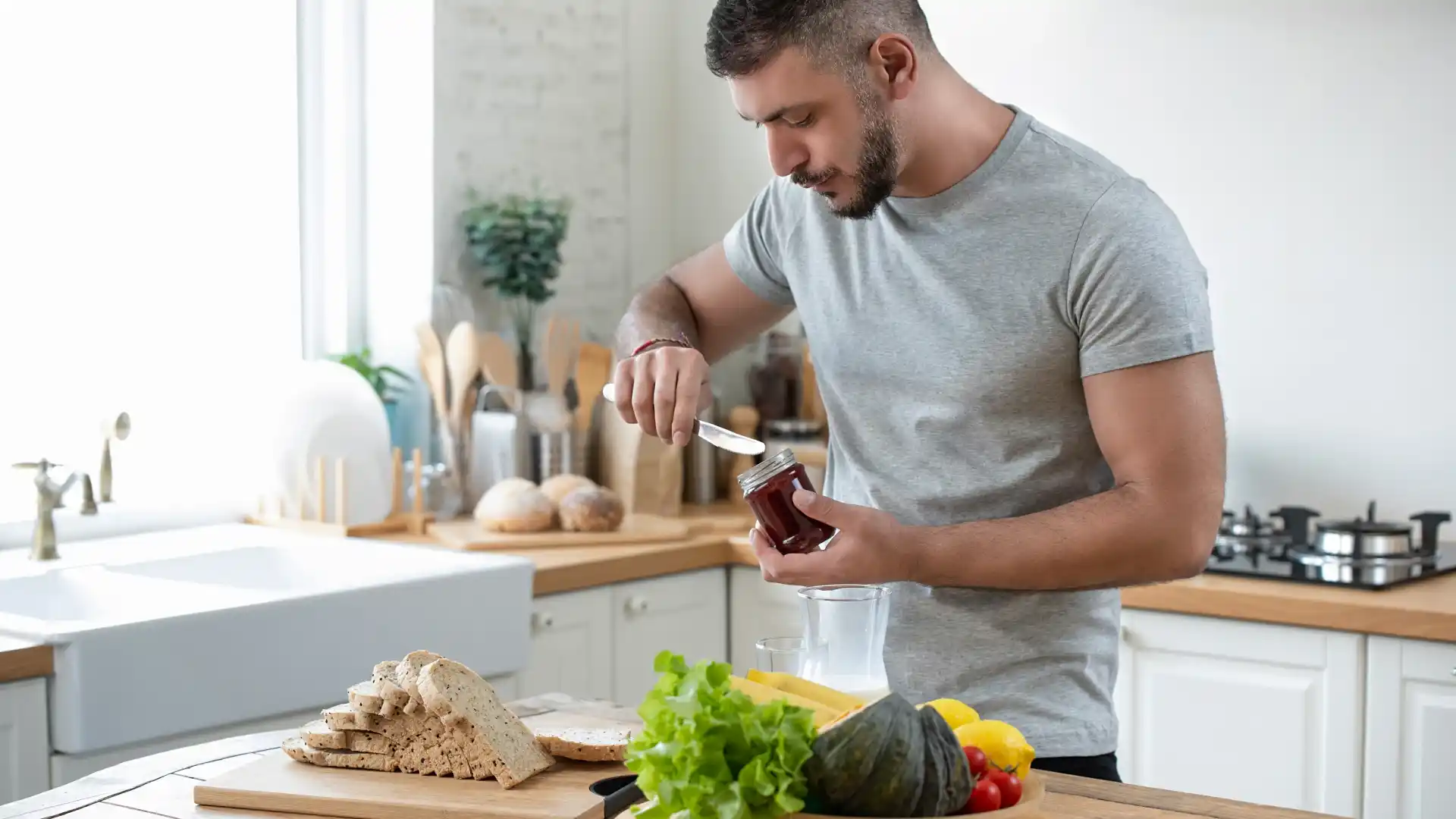 Eating for Rest Days vs Training Days (2026)